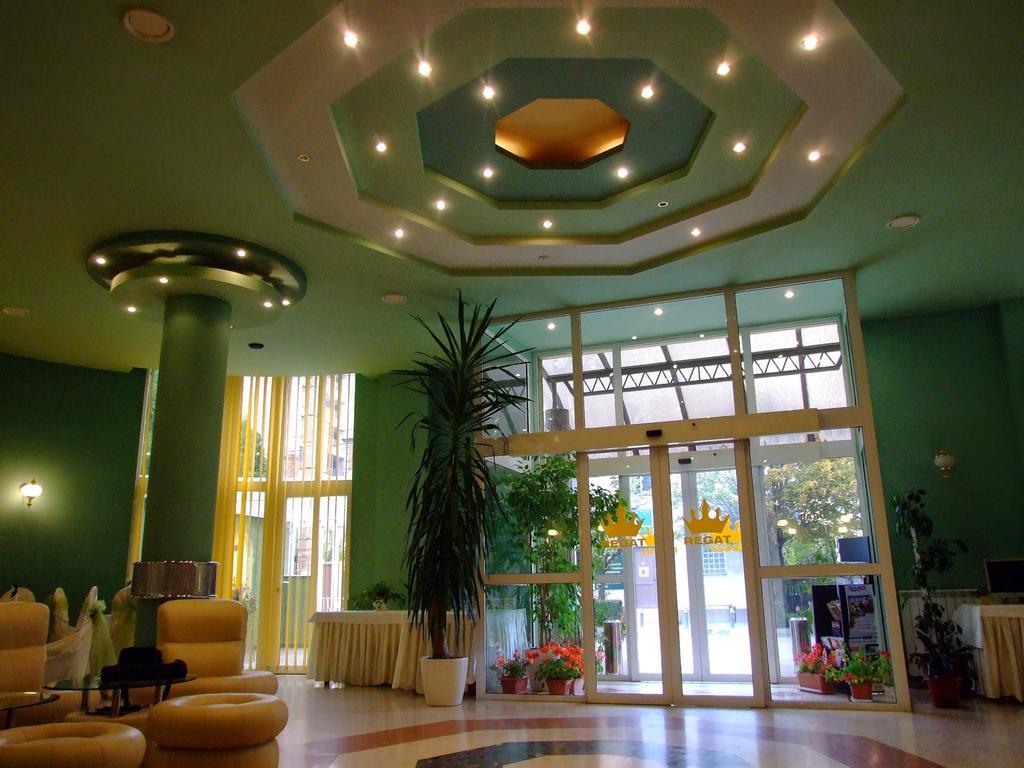 Hotel Regat Пітешть Екстер'єр фото